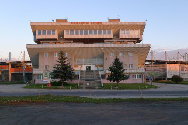 dialog arena, outside2